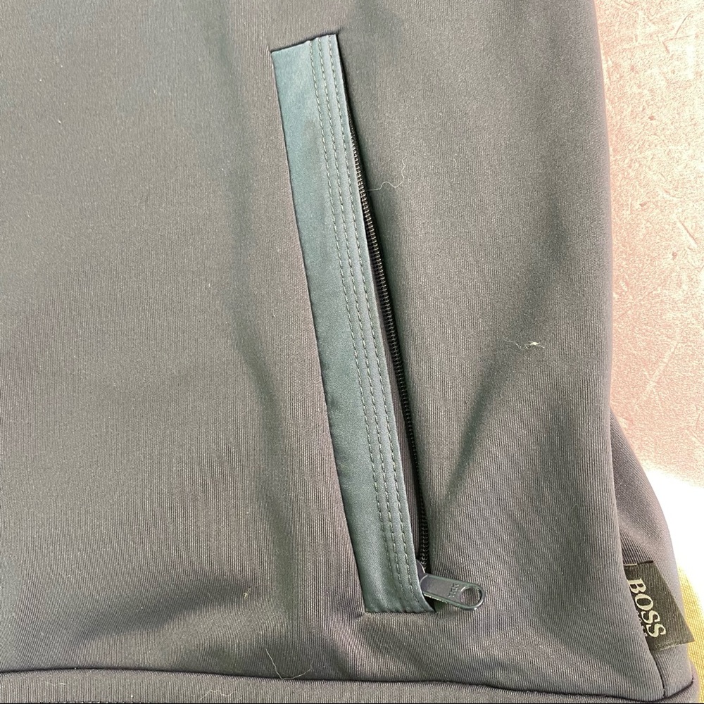 Hugo Boss men’s size M zip up jacket - Picture 12 of 16